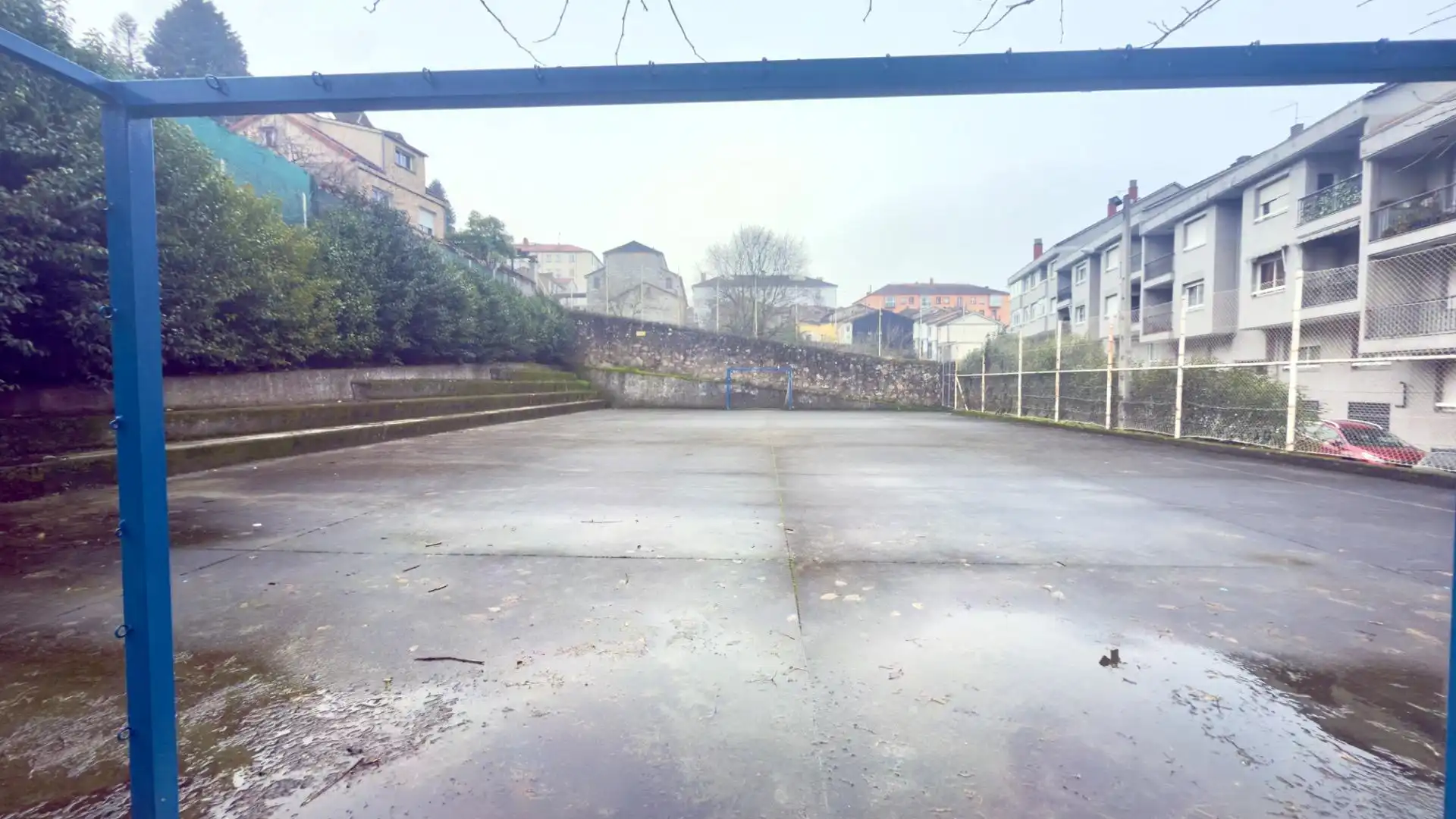 Parking of Houses for sale in Ourense Capital   with Private garden, Terrace and Furnished