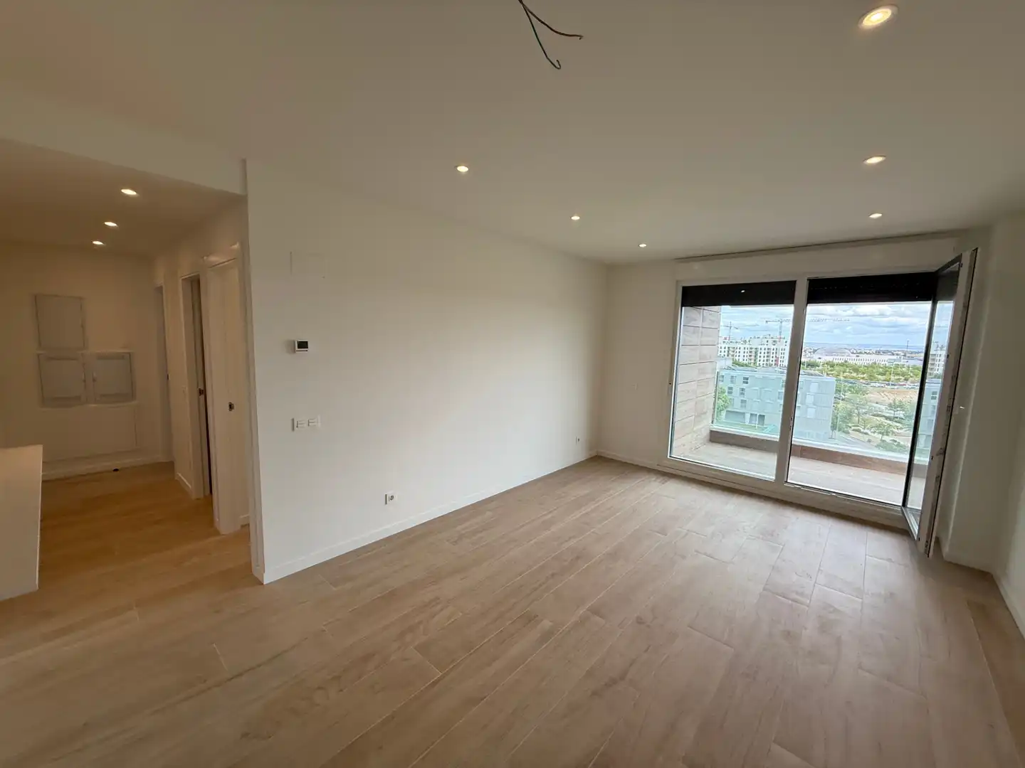 Living room of Flat for rent in Madrid  with Heating, Terrace and Storage room
