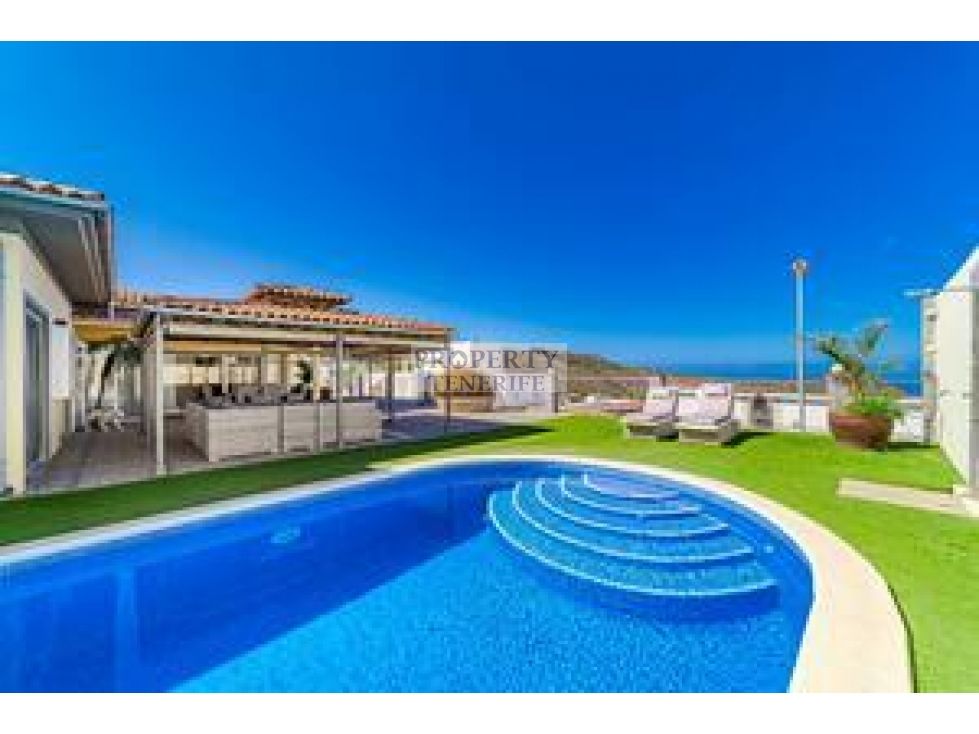 Terrassa de Casa o xalet en venda en Adeje amb Piscina