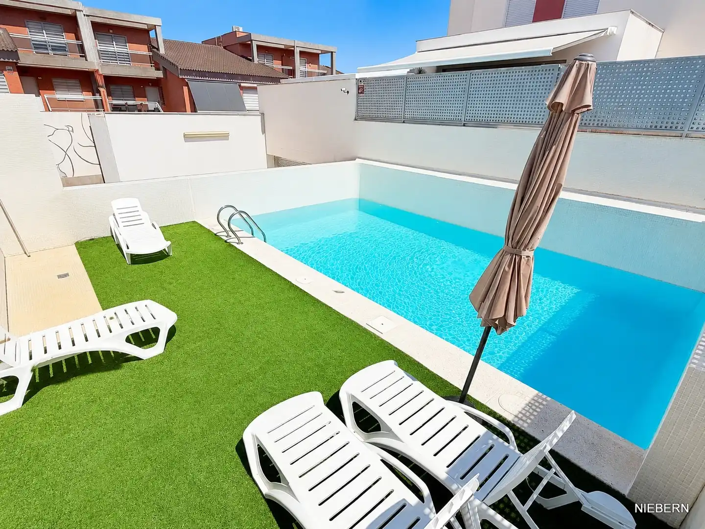 Swimming pool of Detached homes for sale in Cartagena  with Air Conditioner, Oven and Balcony