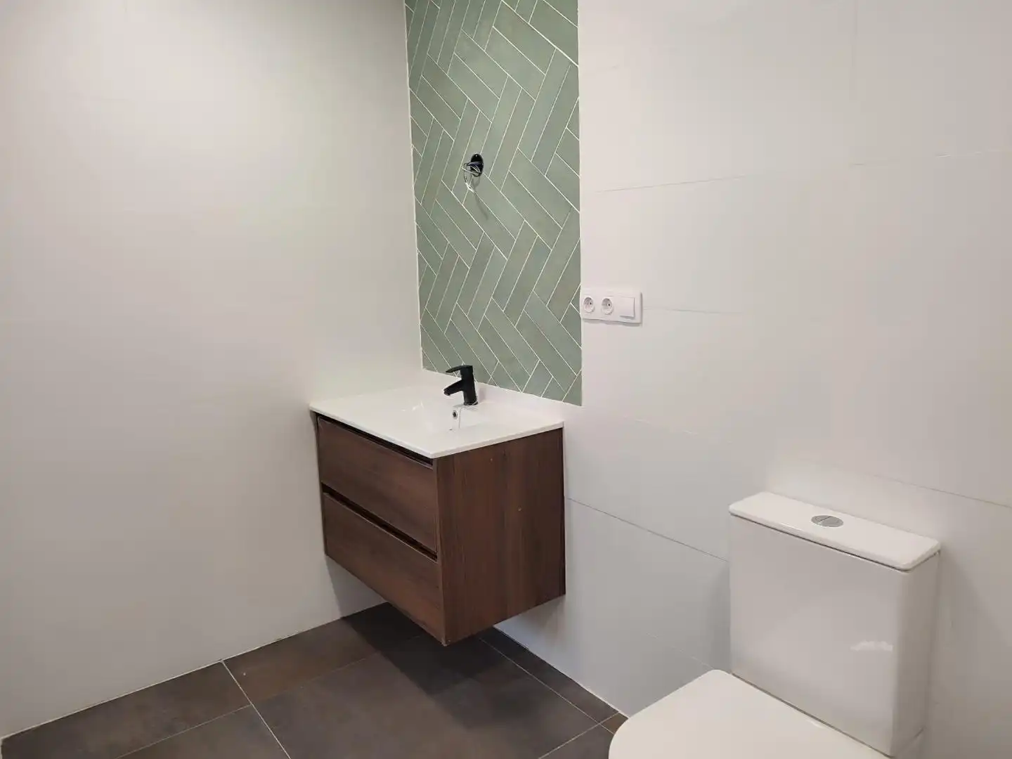 Badezimmer von Geschaftsraum zur Miete in Valencia