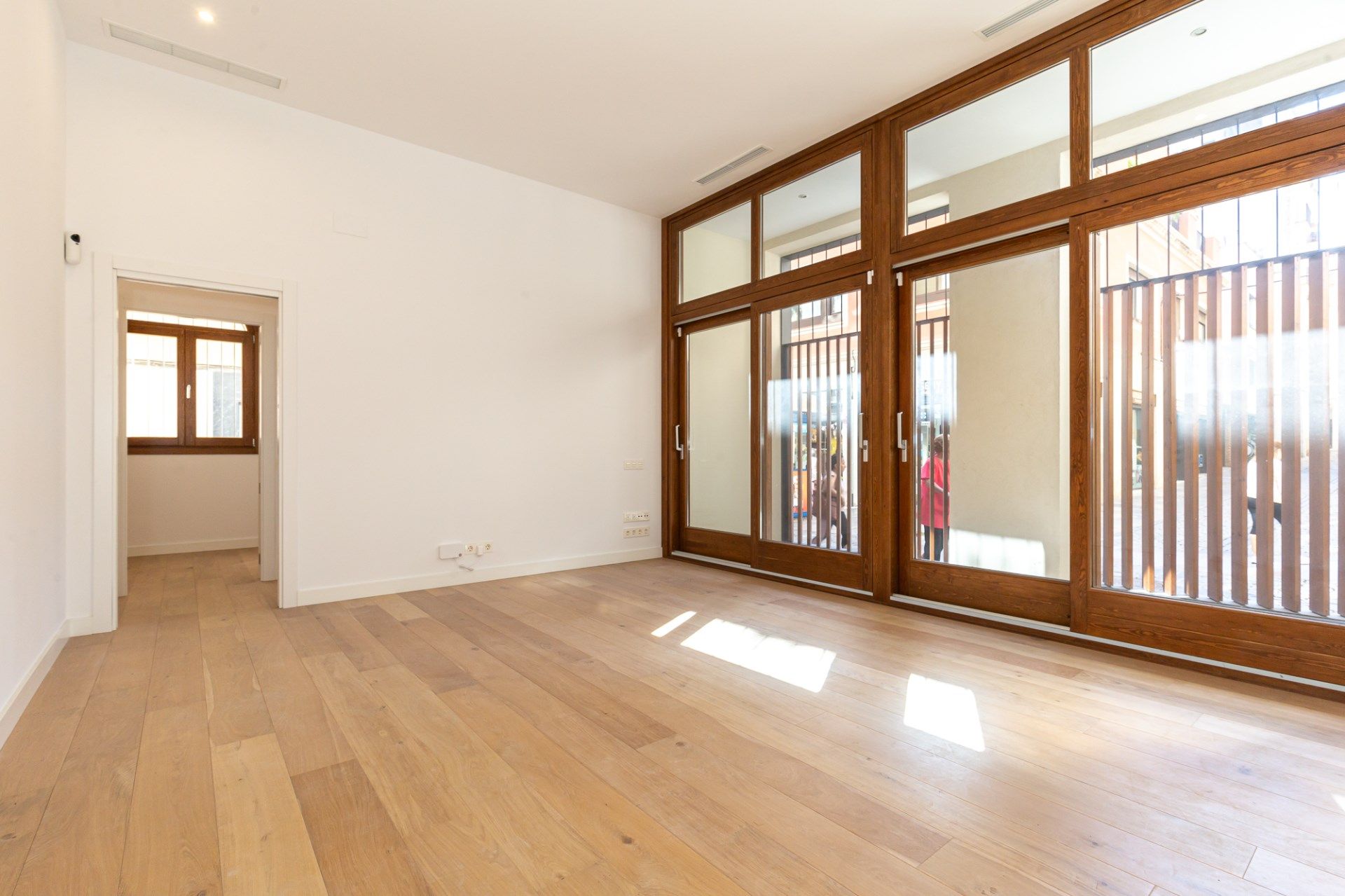 Planta baja for sale in  Barcelona Capital  with Air Conditioner, Heating and Terrace