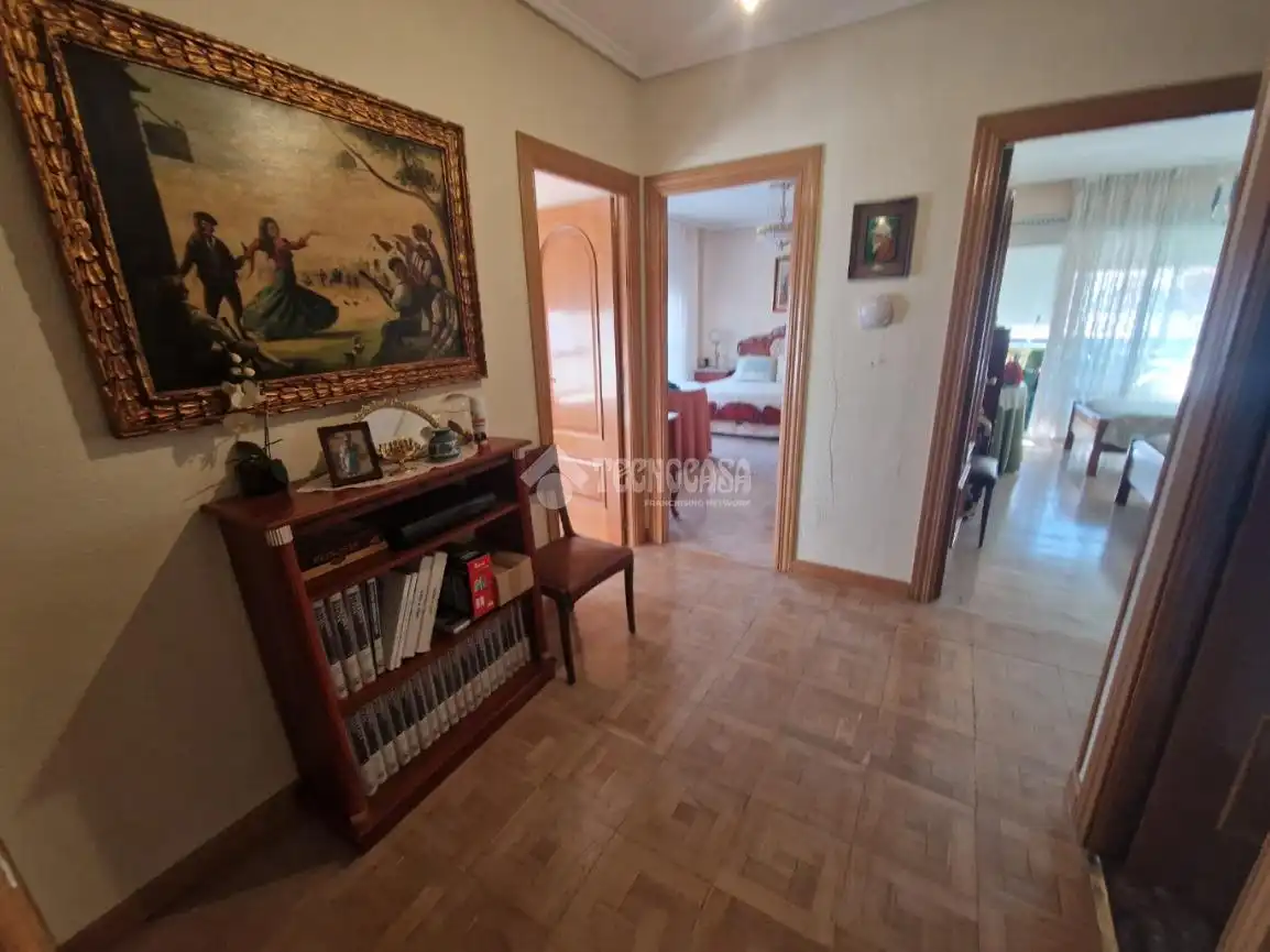 Piso en venta en Palencia con Calefacción, Parquet y Terraza