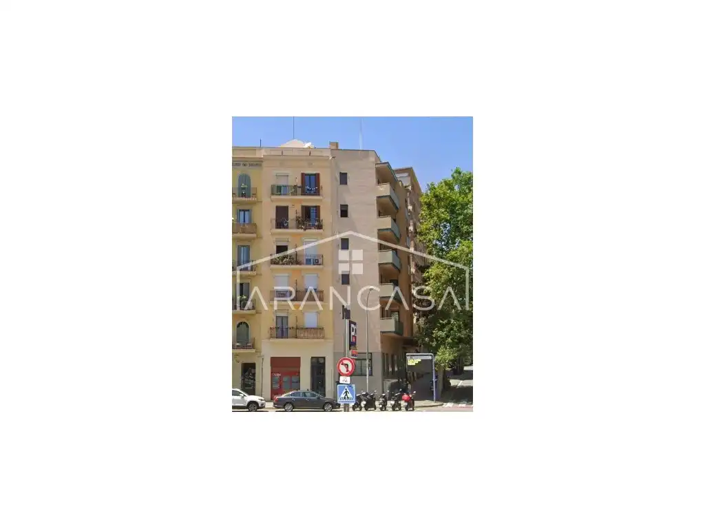 Exterior view of Apartments for sale in Barcelona