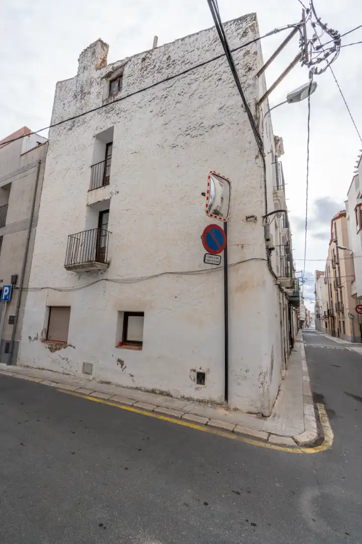 Vista exterior de Casa o xalet en venda en La Sénia amb Terrassa, Moblat i Balcó