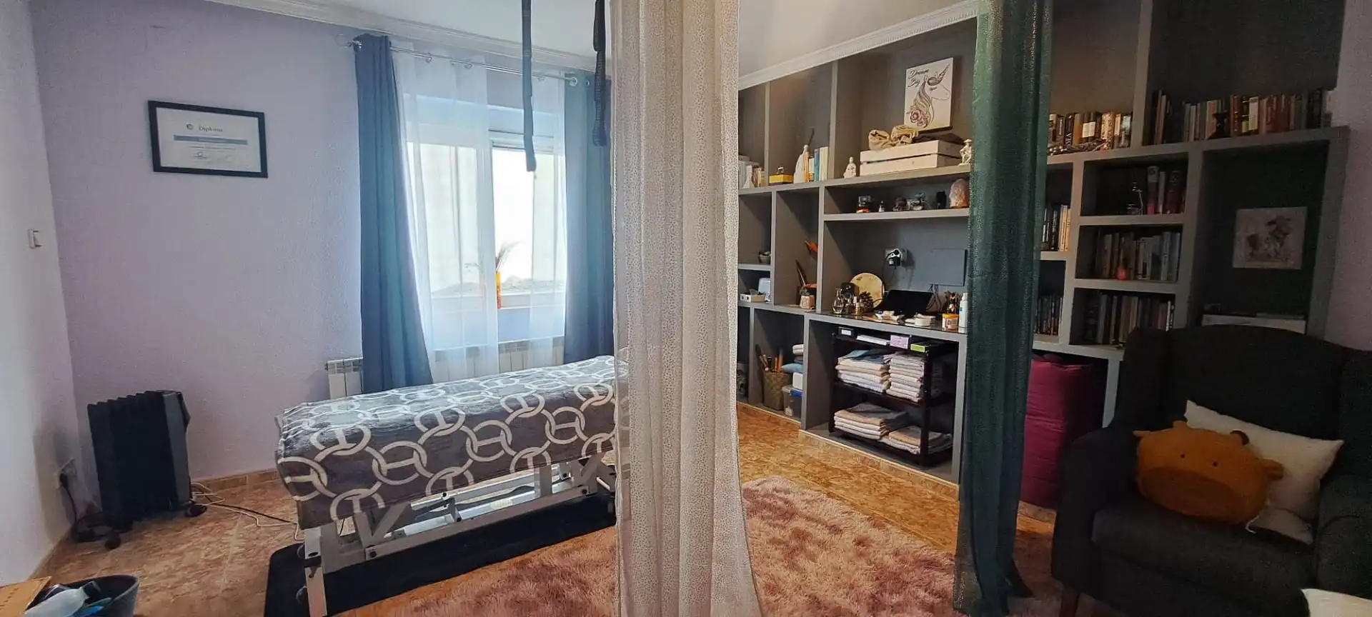 Habitación de Casa adosada en venta en Ávila con Calefacción y Amueblado