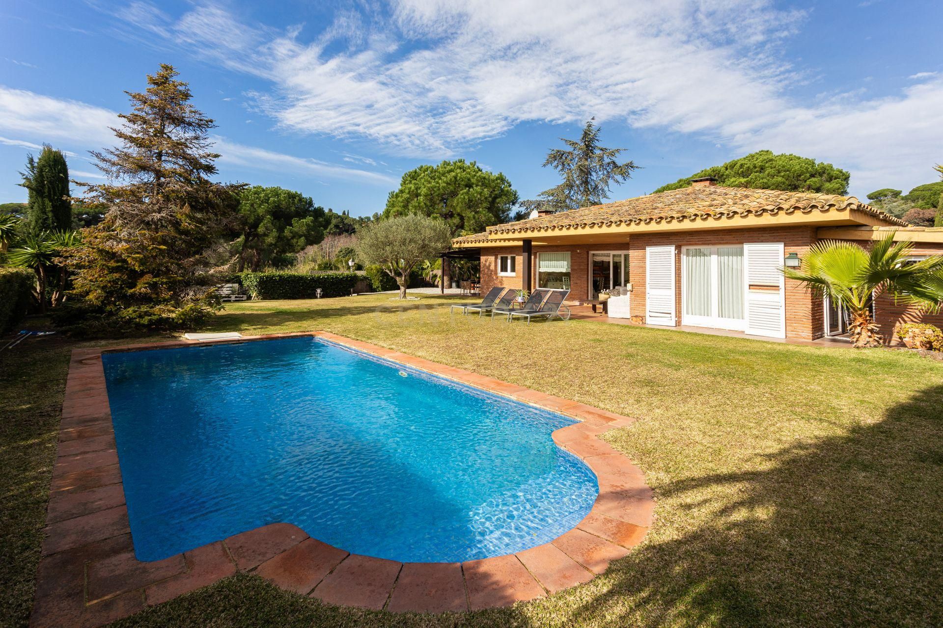 Jardín de Casa o chalet en venta en Sant Vicenç de Montalt con Piscina
