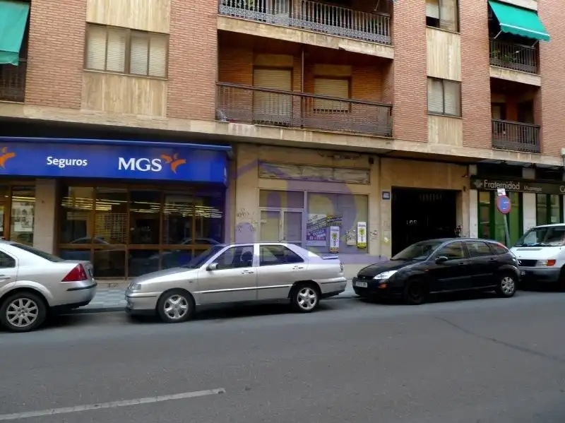 Local comercial en venda a Calderon de La Barca