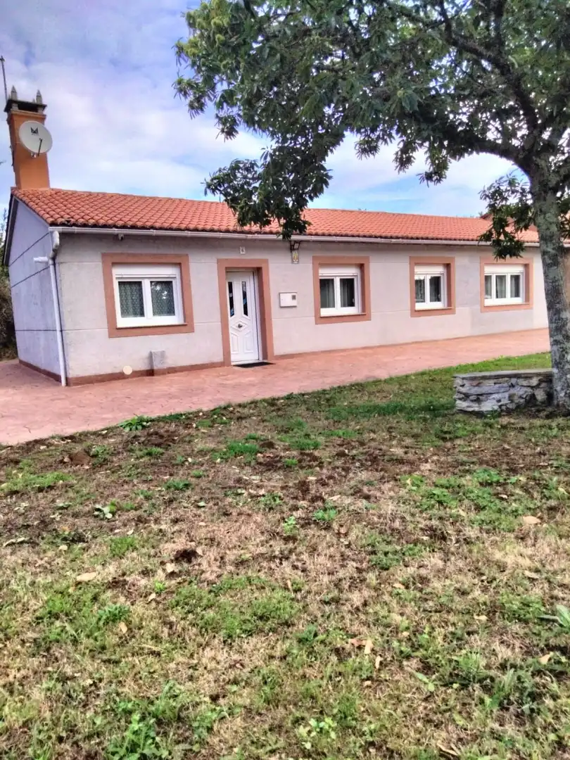 Adossat amb jardí en venda a Sobrado (A Coruña), imagen 3