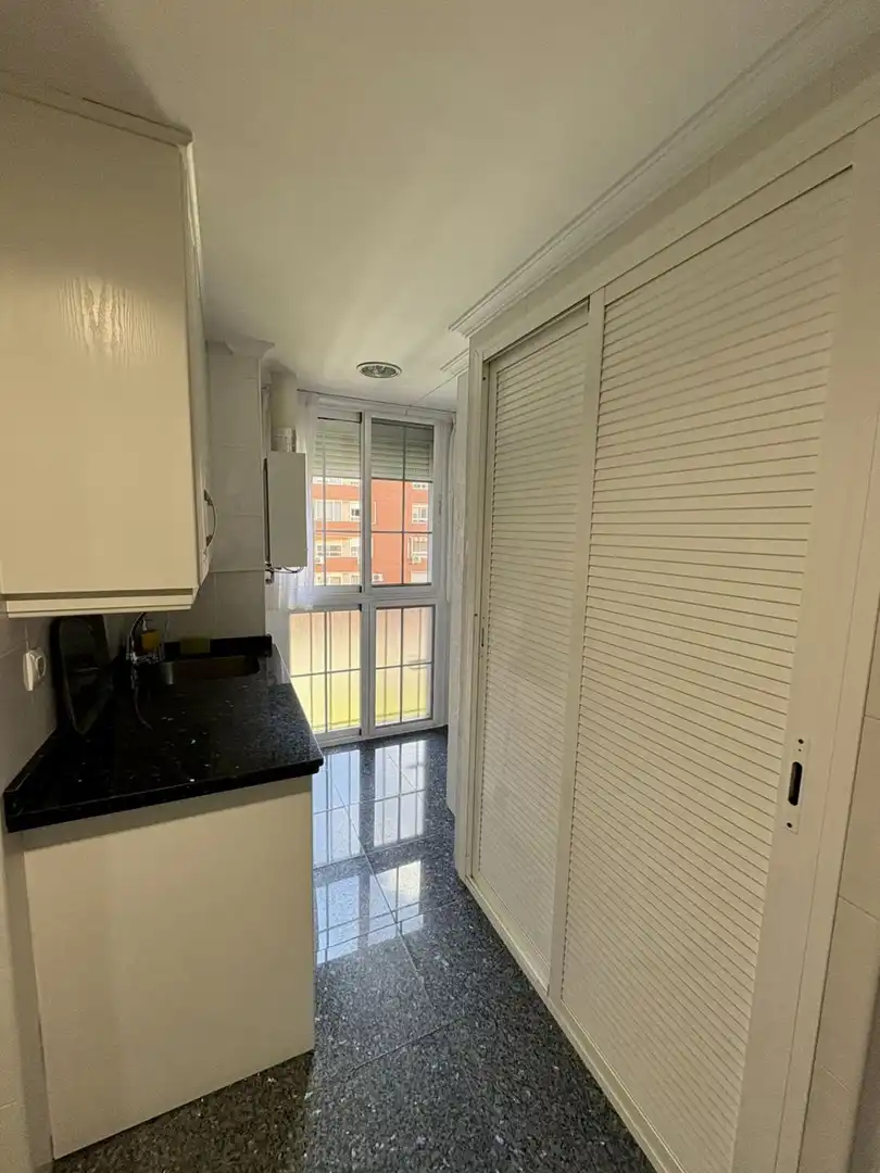Balcony of Flat for sale in Sevilla  with Air Conditioner, Heating and Terrace