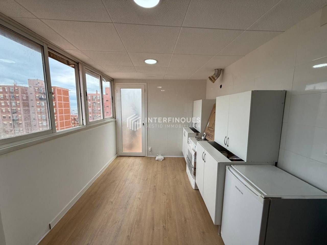 Attic for sale in Calle Planeta Mart, Llefià