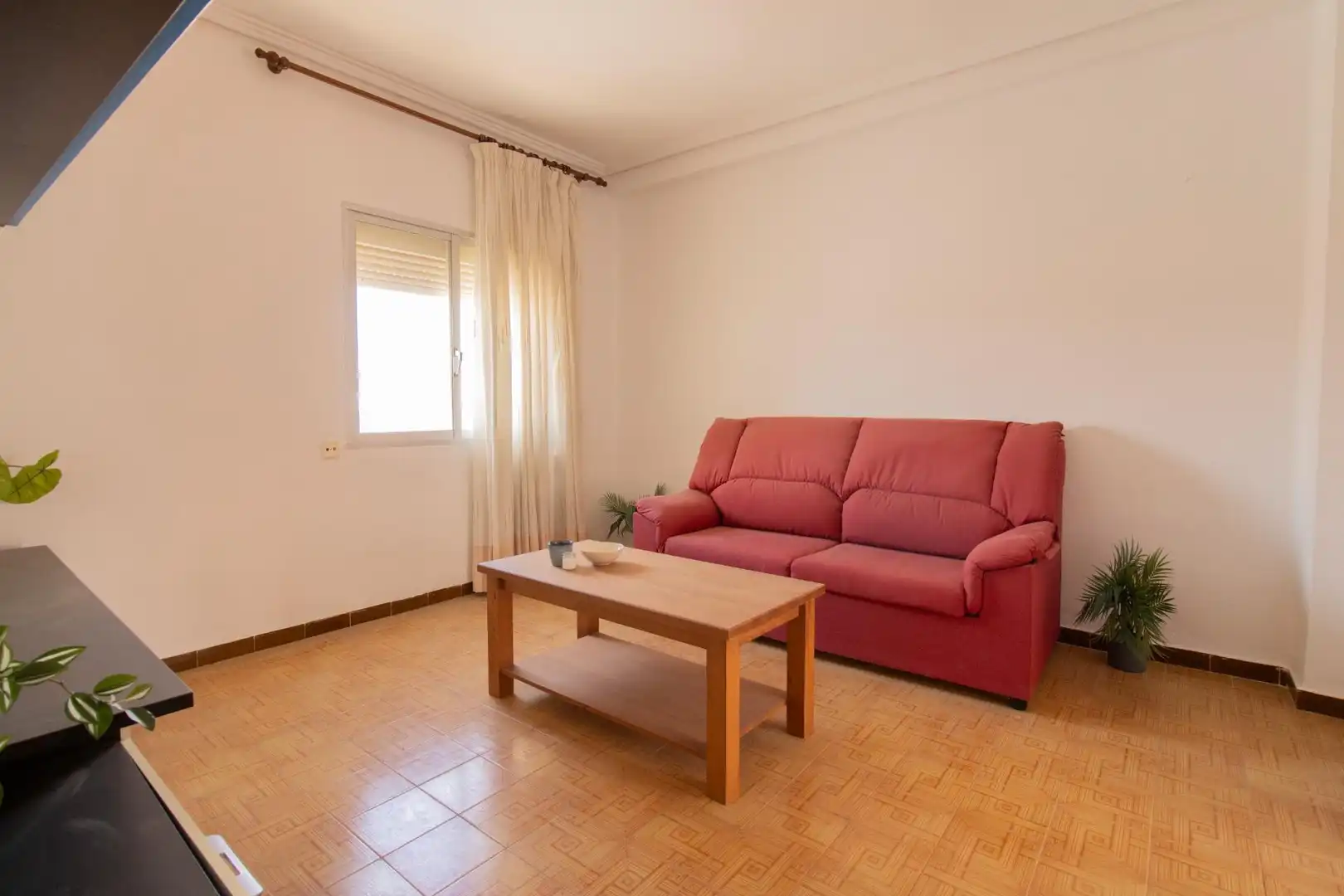 Living room of Flat for sale in Sagunto / Sagunt  with Furnished and Balcony