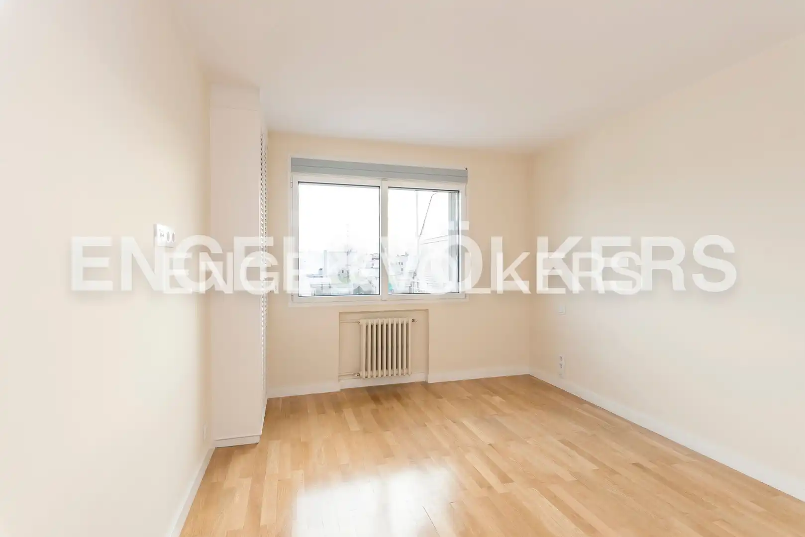 Habitación de Piso de alquiler en Madrid con Aire acondicionado, Calefacción y Parquet