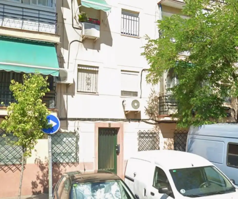 Vista exterior de Piso en venta en Madrid
