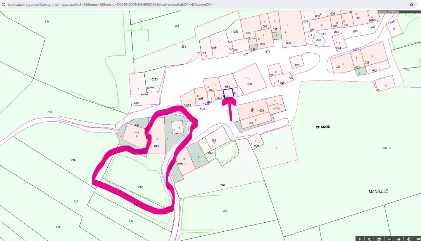 Einfamilien-Reihenhaus zum Verkauf in Quirós mit Privatgarten und Terrasse