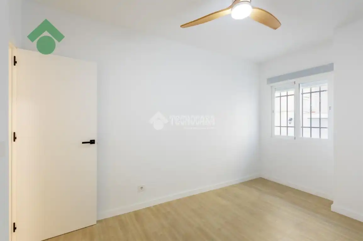Bedroom of Flat for sale in La Herradura