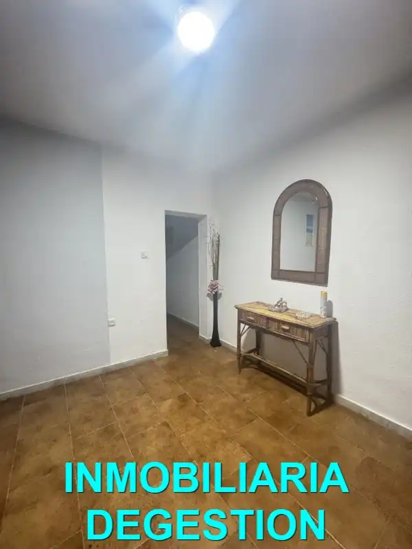 Casa adosada en venta en La Zarzuela - San José - Belén