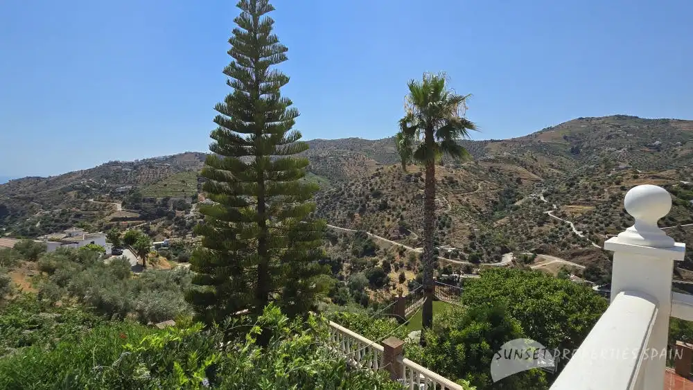 Exterior view of Houses for sale in Cómpeta  with Air Conditioner, Private garden and Swimming Pool