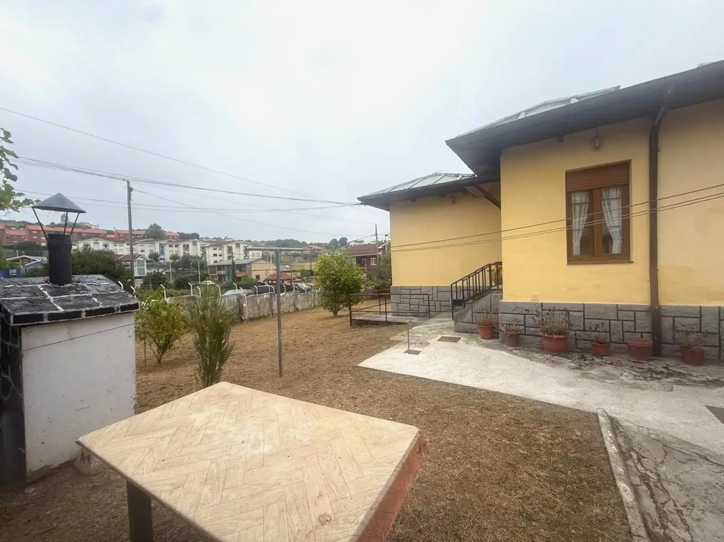 Vista exterior de Piso en venta en Castrillón con Calefacción, Jardín privado y Parquet