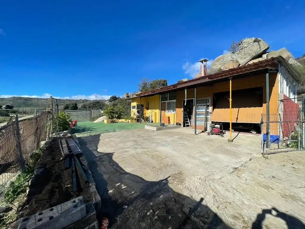 Vista exterior de Casa o chalet en venta en Robledo de Chavela