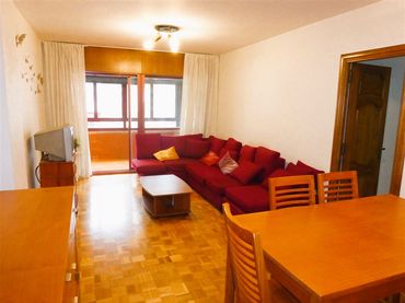 Piso con ascensor en venta en Calle de Iturrama