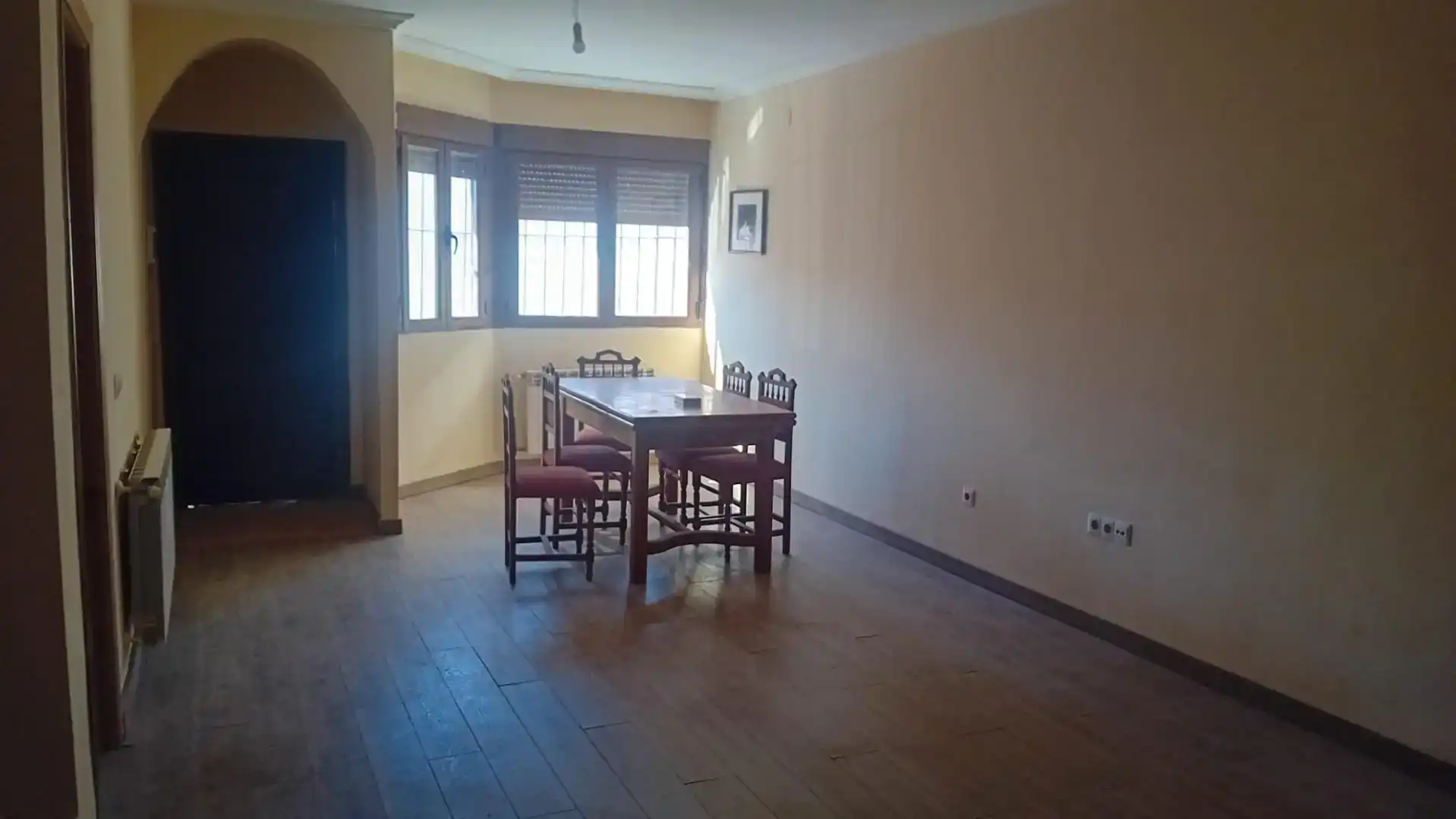 Menjador de Casa adosada en venda en Las Mesas   amb Jardí privat, Moblat i Balcó