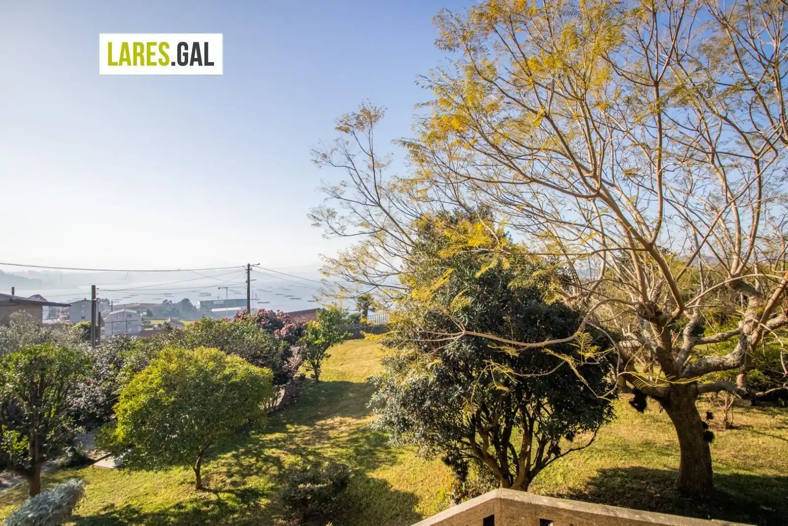 Vista exterior de Casa o xalet de lloguer en Moaña amb Calefacció, Terrassa i Moblat
