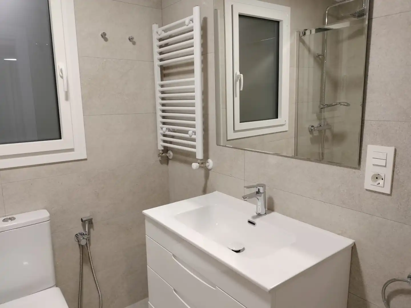 Piso de alquiler en Calle Alhóndiga, 20, Centro - Sagrario