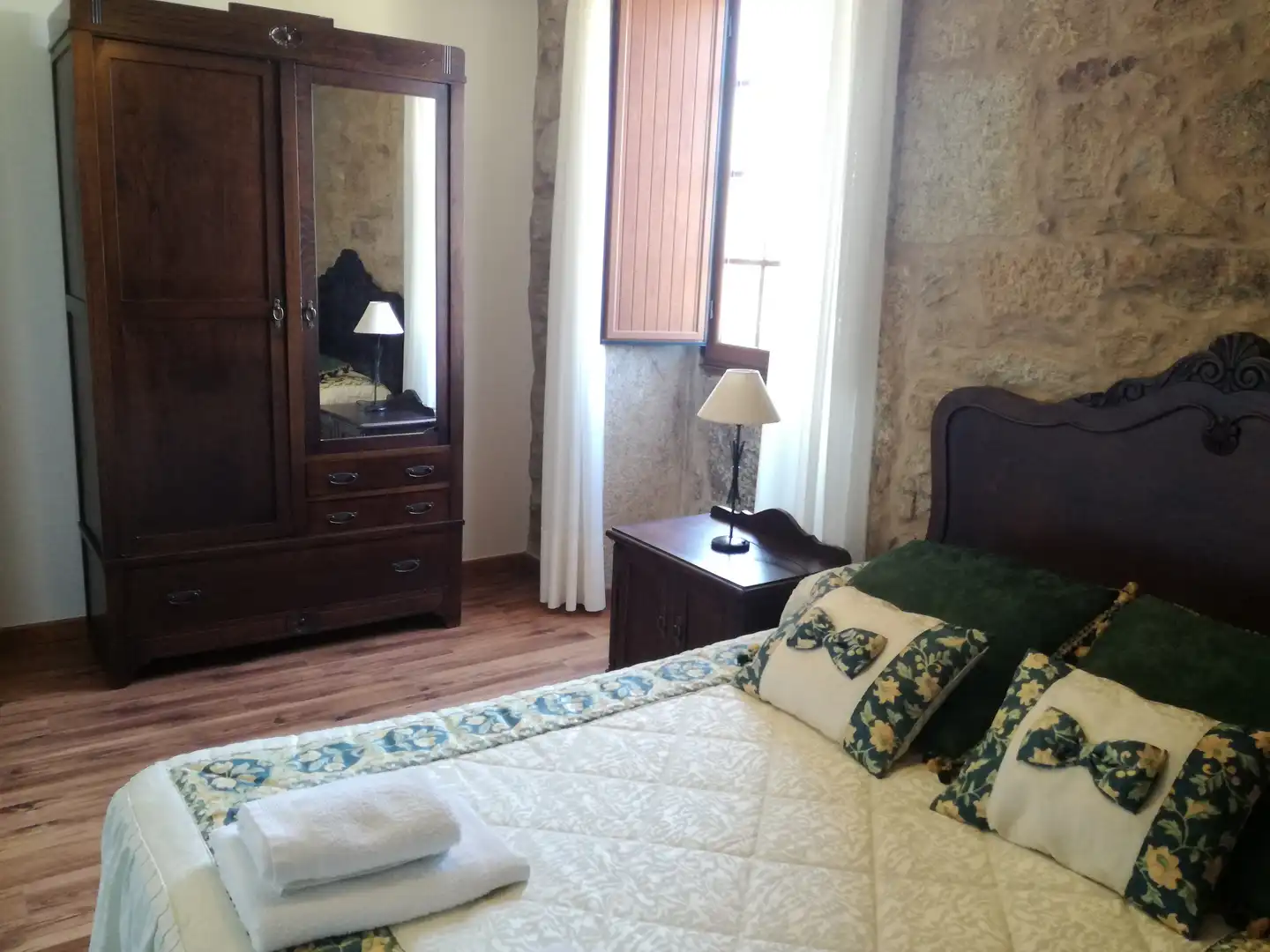 Bedroom of Houses for rent in Rianxo  with Heating, Private garden and Furnished