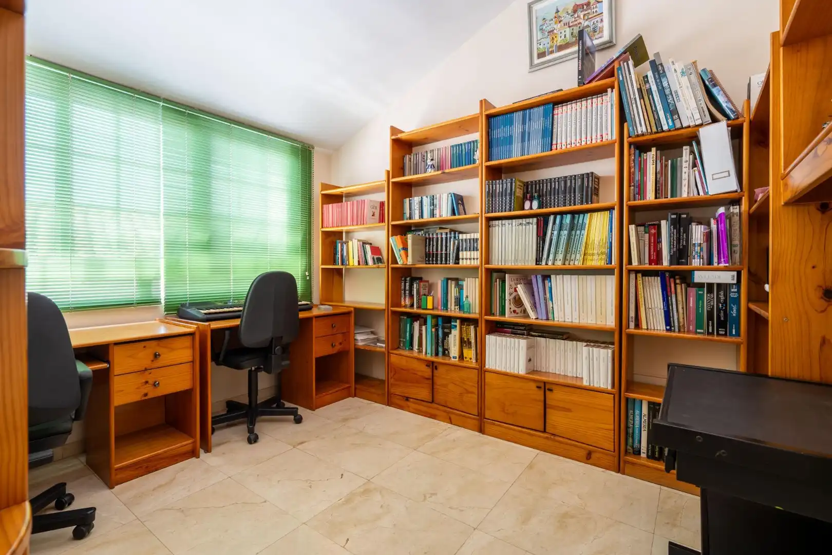 Habitación de Casa adosada en venta en Almería con Aire acondicionado, Terraza y Trastero