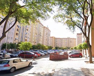 Aparcament de Pis en venda en  Sevilla Capital amb Aire condicionat, Parquet i Terrassa