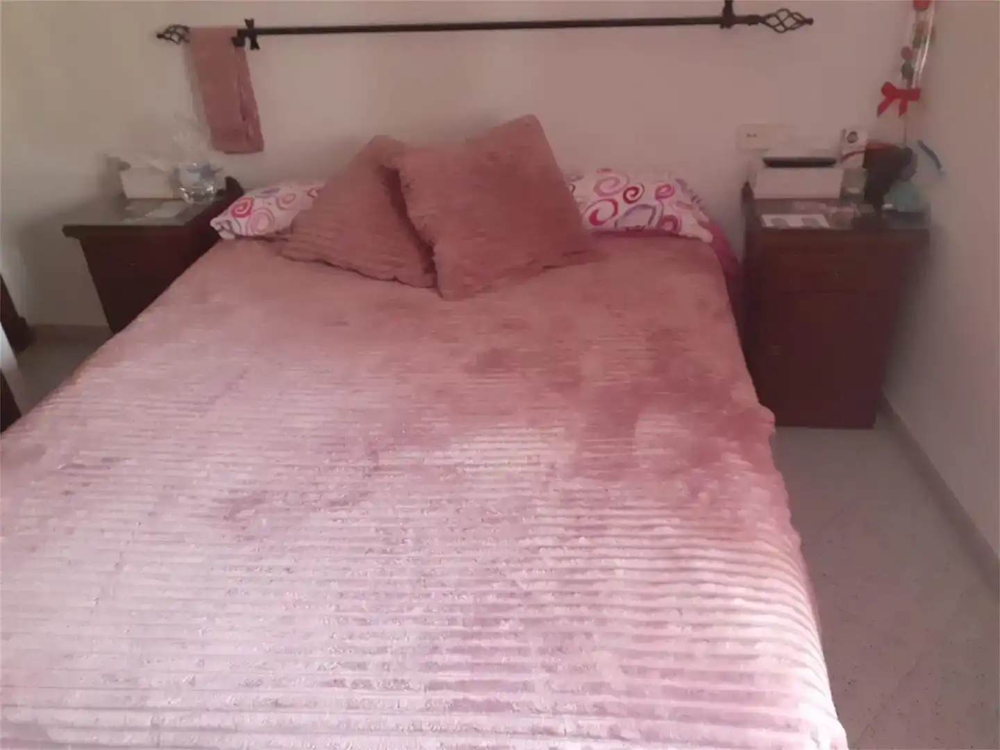 Habitación de Planta baja en venta en Ubrique con Aire acondicionado, Trastero y Amueblado
