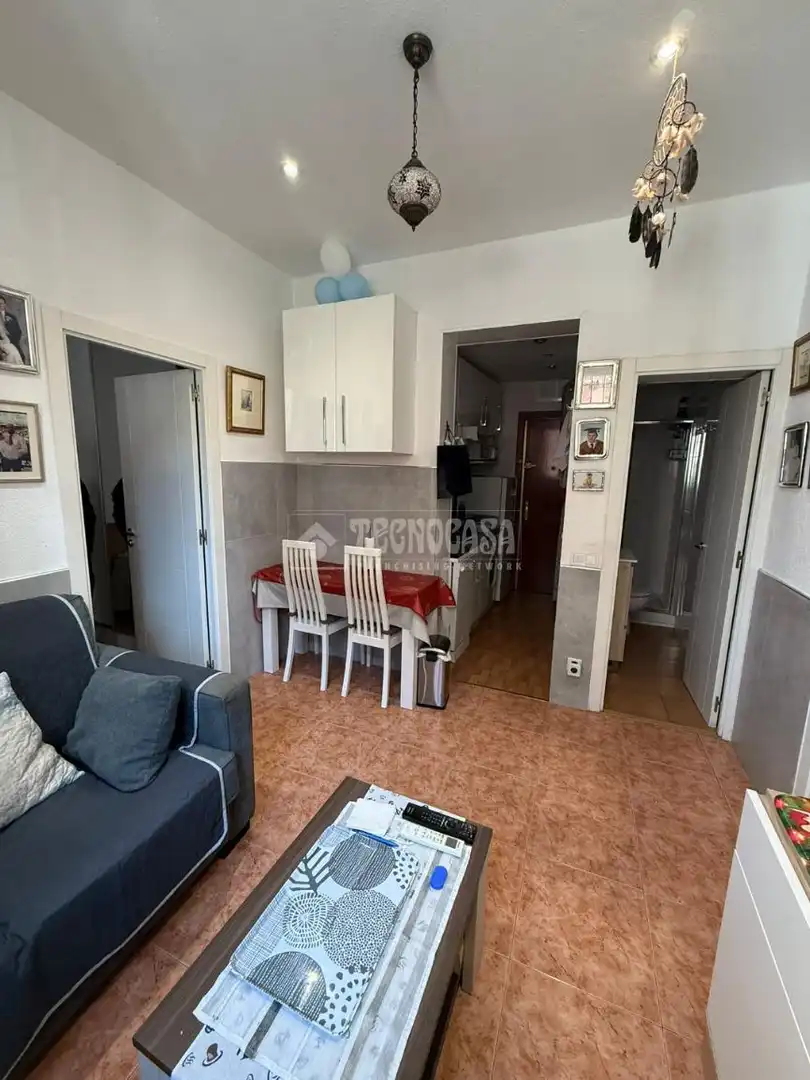 Living room of Flat for sale in Madrid  with Air Conditioner and Heating