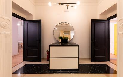 Premises for sale in  Madrid Capital  with Air Conditioner, Heating and Furnished