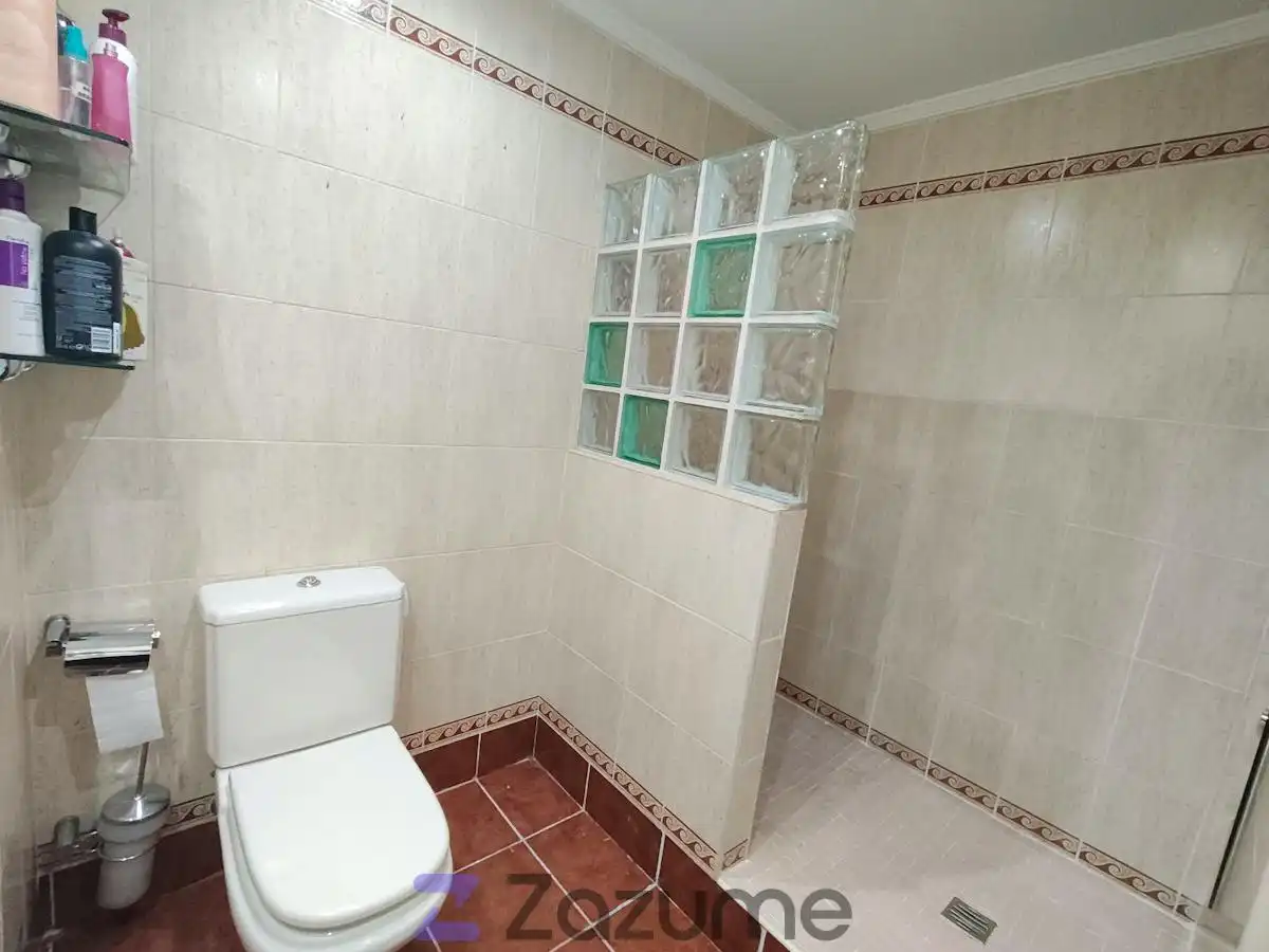 Badezimmer von Wohnung zur Miete in Usera