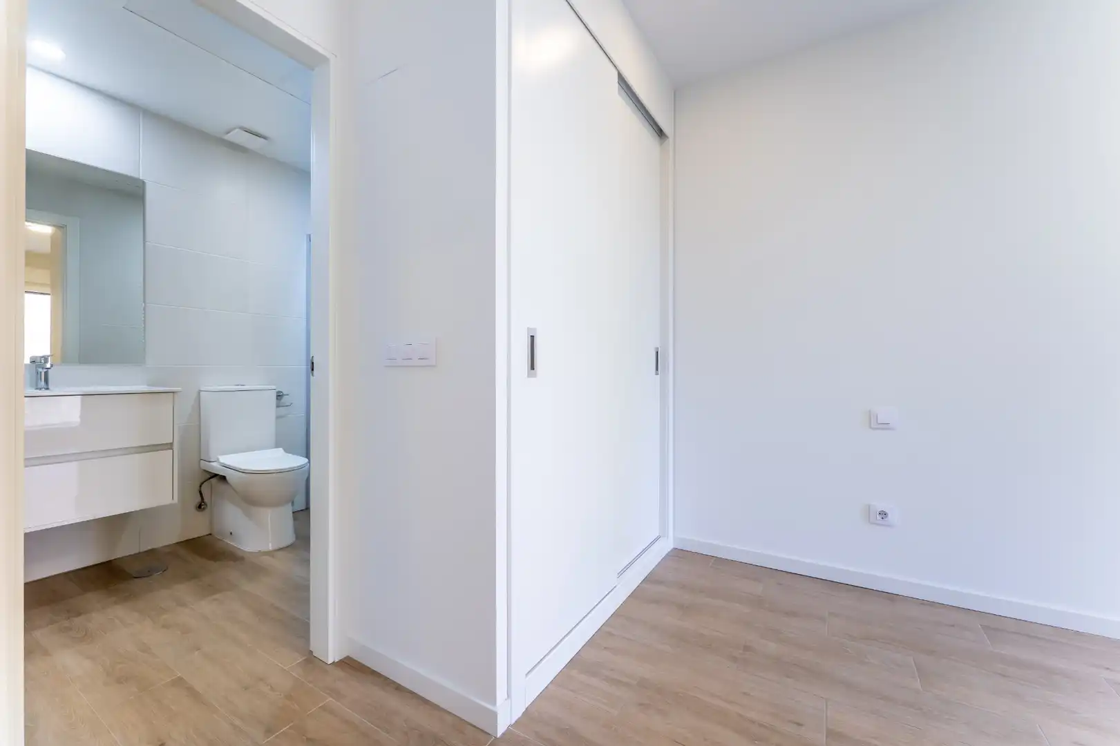 Flat for rent in Calle de Juan Ignacio Luca de Tena, 28, Salvador