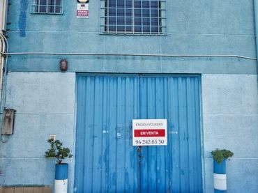 Nave industrielle à vendre à Avenida Primero de Mayo 19