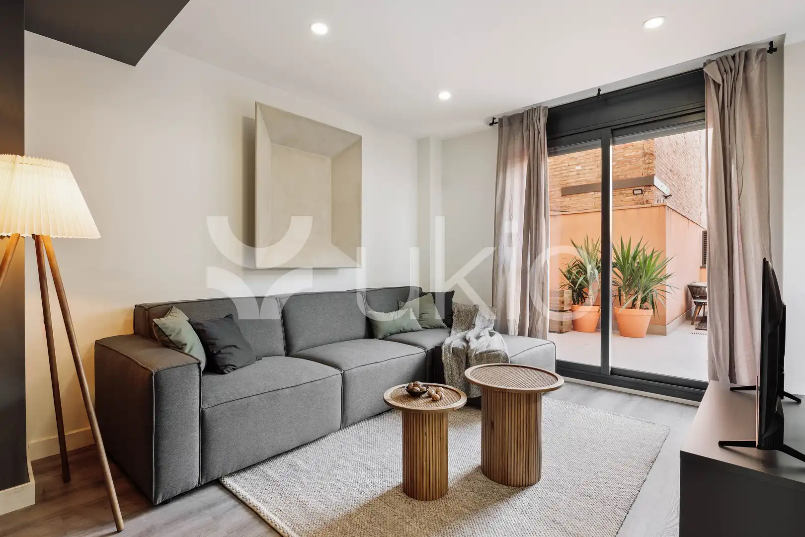 Mini appartamento con terrazza in affitto a Carrer de Morales, imagen 8