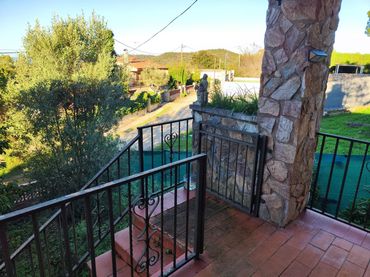 Casa amb piscina en venda a Llagostera