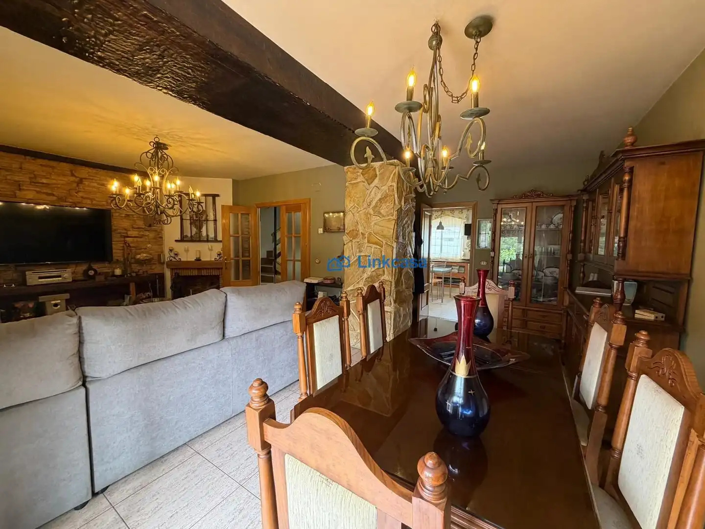 Comedor de Casa adosada en venta en Velilla de San Antonio con Aire acondicionado, Calefacción y Jardín privado