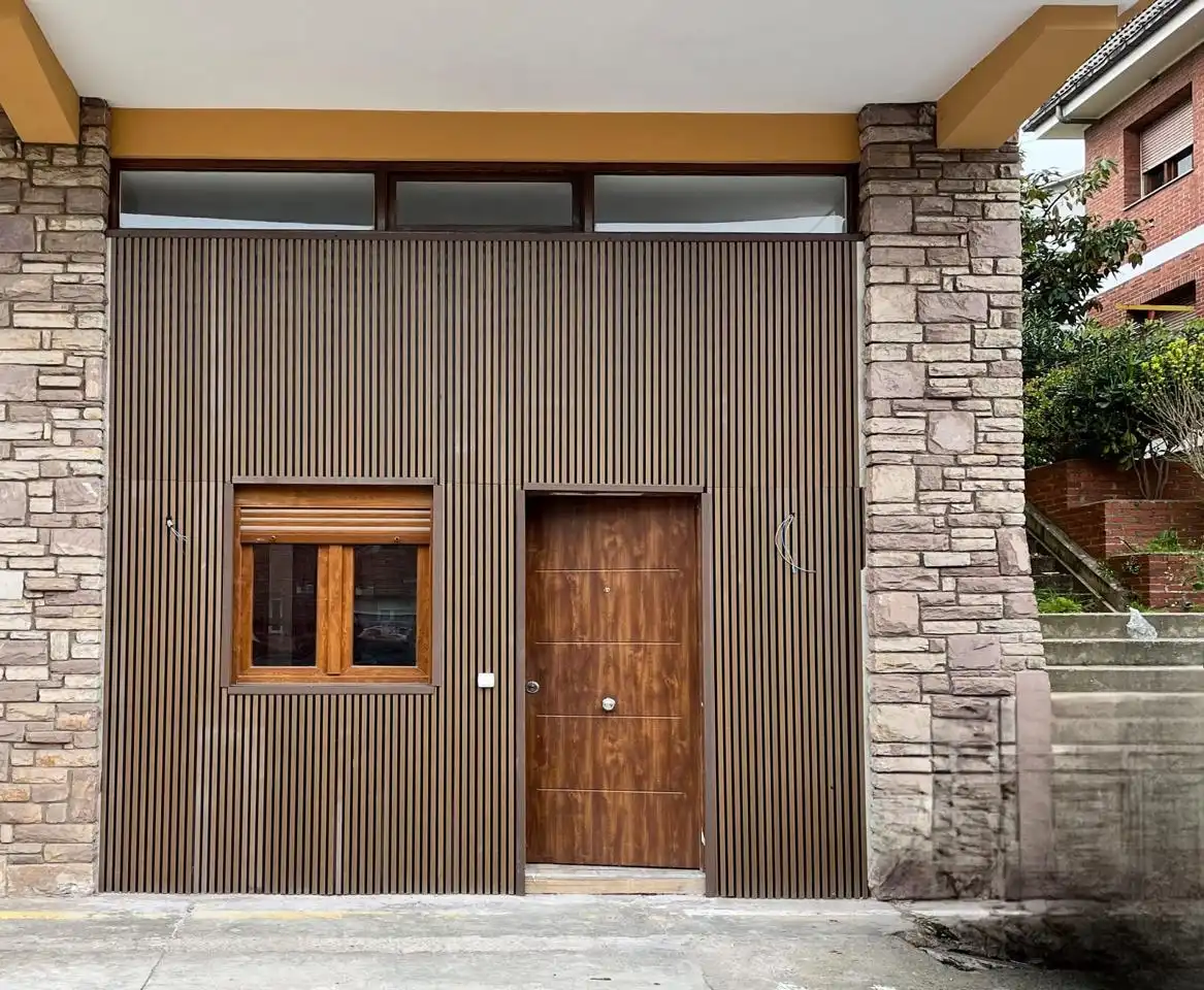 Vista exterior de Planta baja en venta en Santander con Calefacción