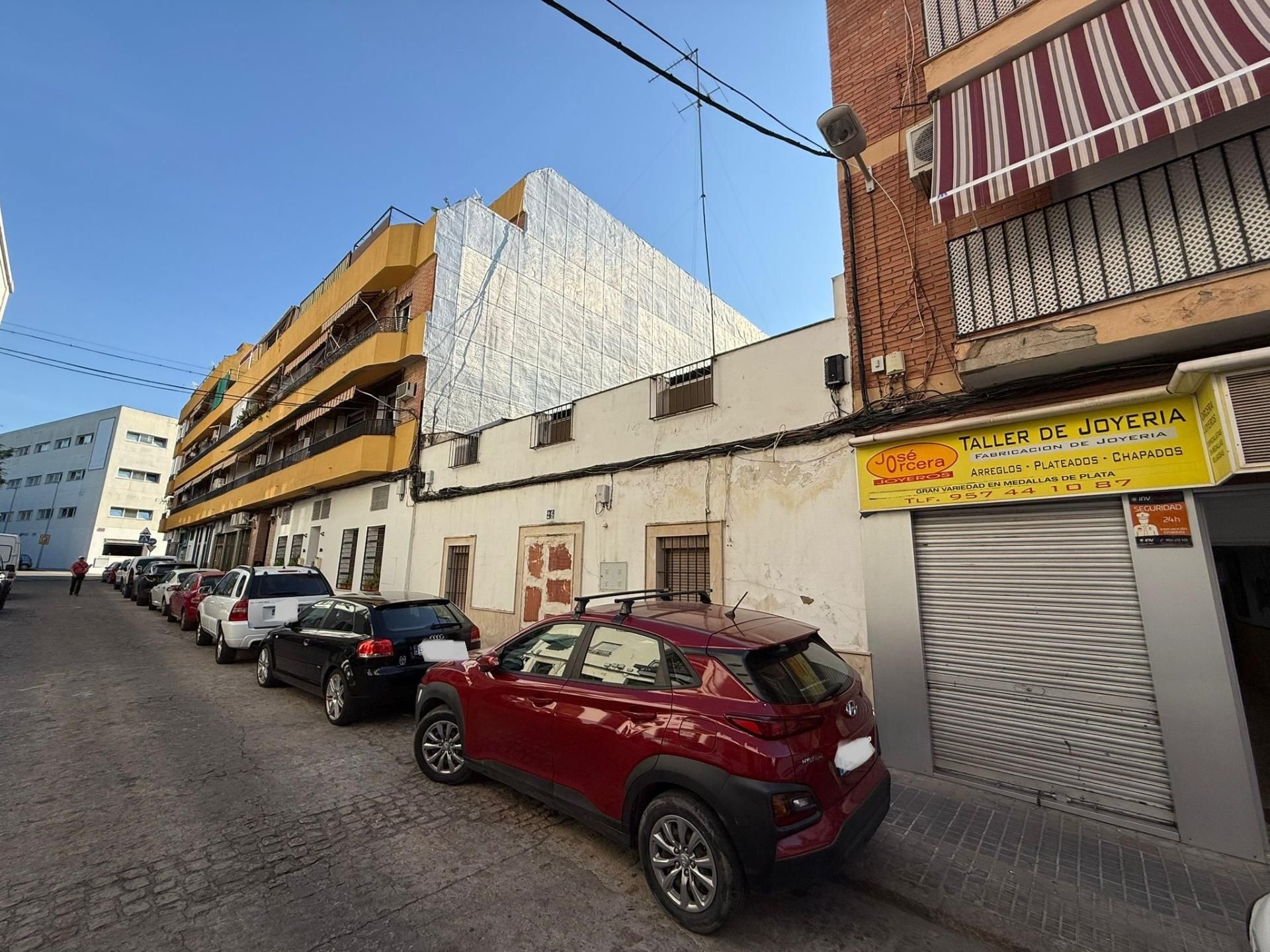 Vista exterior de Residencial en venda en  Córdoba Capital