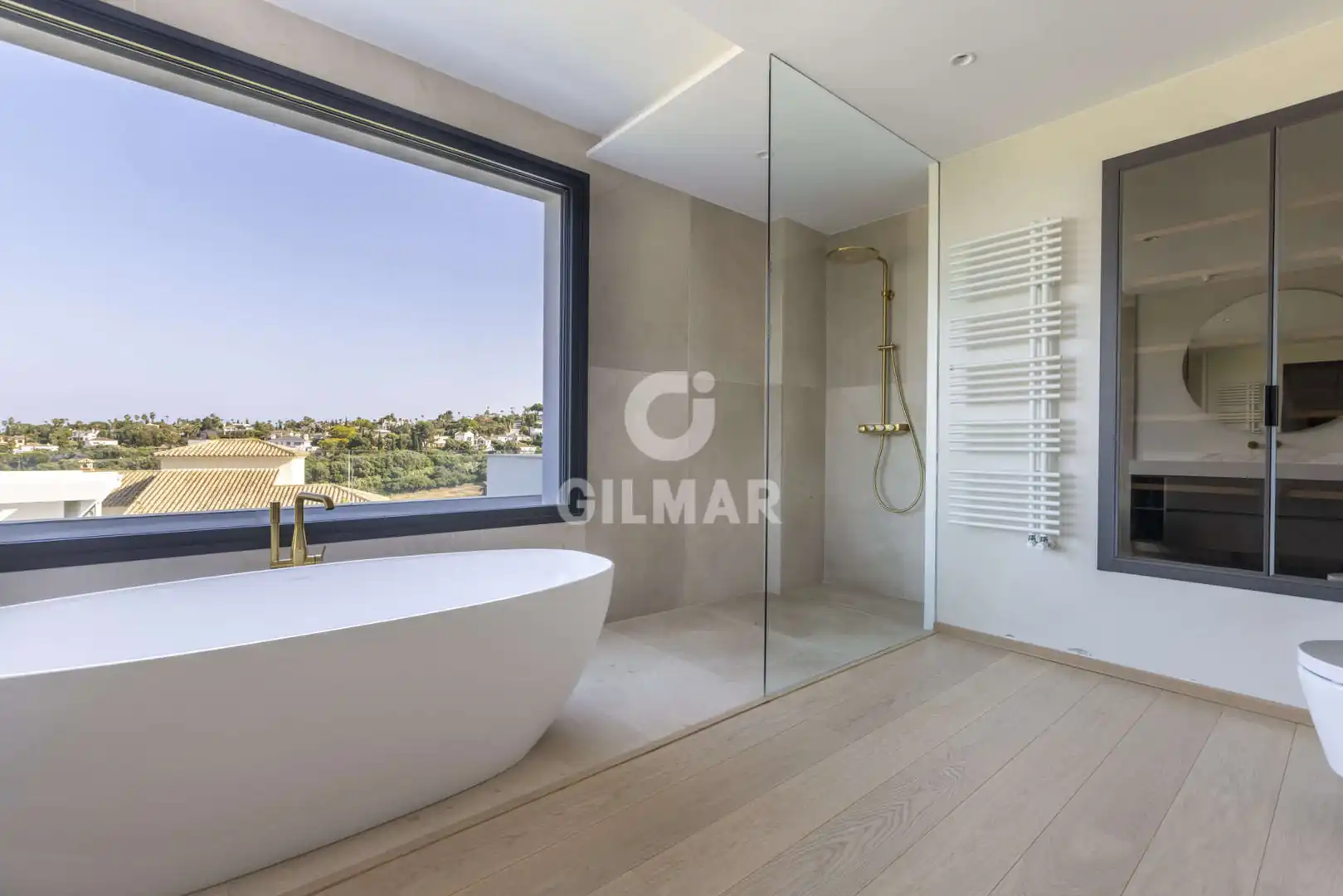 Bany de Casa o xalet en venda en Sotogrande amb Calefacció, Jardí privat i Piscina