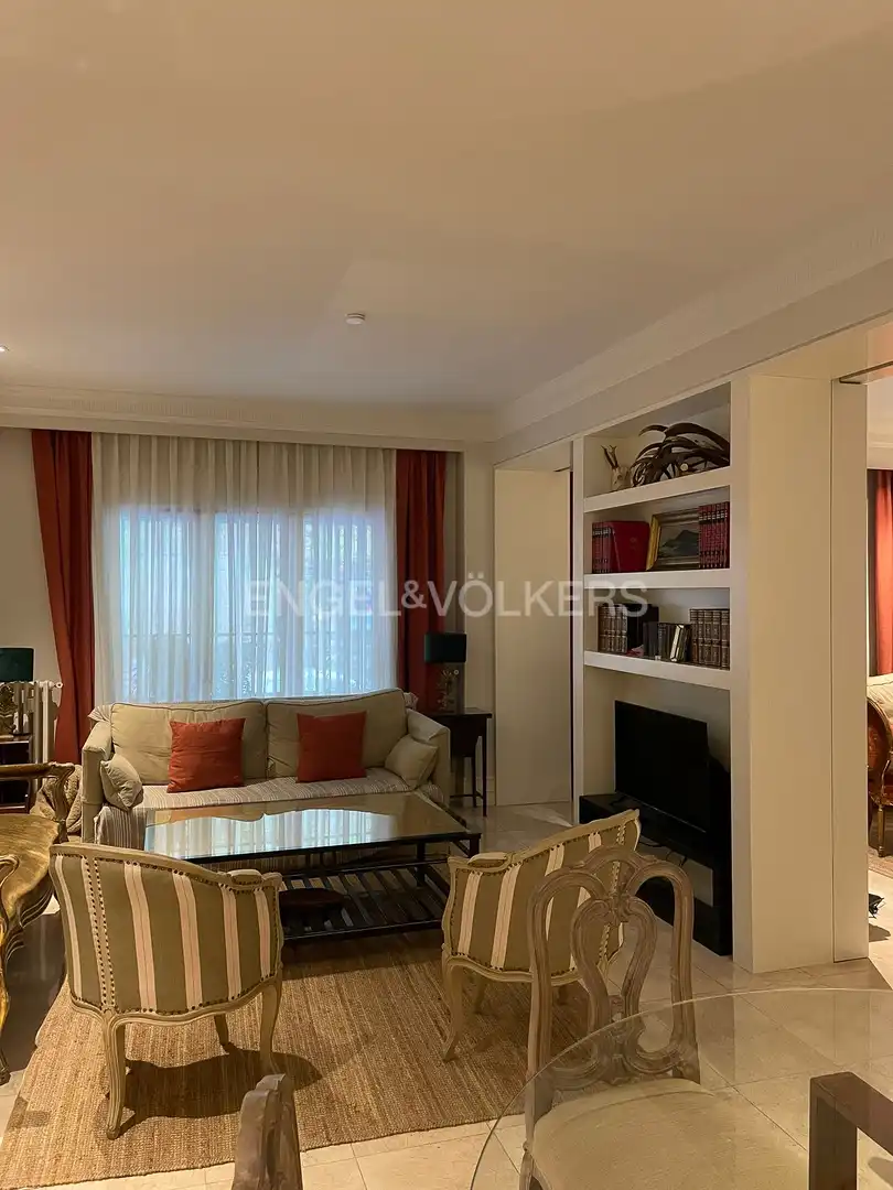 Living room of Flat for sale in Madrid  with Heating and Storage room