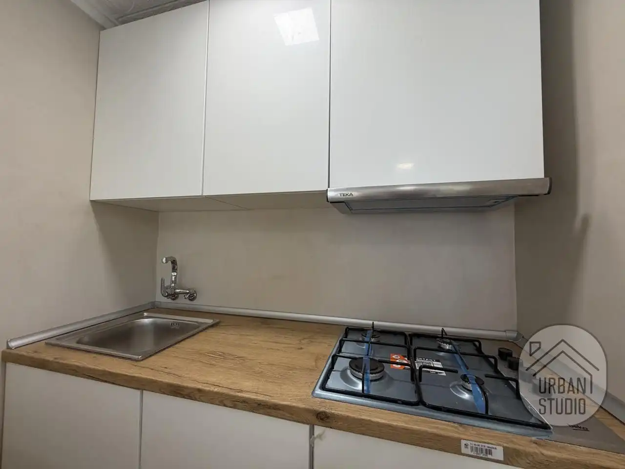 Cuina de Casa o xalet en venda en Torrevieja amb Jardí privat, Parquet i Terrassa