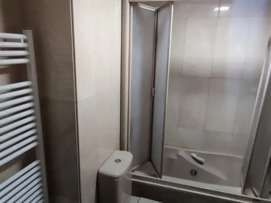 Bany de Pis de lloguer en El Pedroso de la Armuña , Salamanca