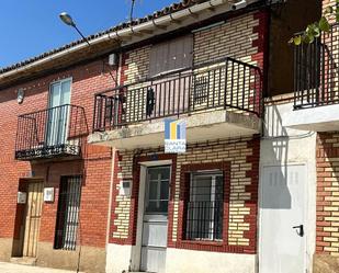 Vista exterior de Casa o xalet en venda en Villarrín de Campos amb Terrassa