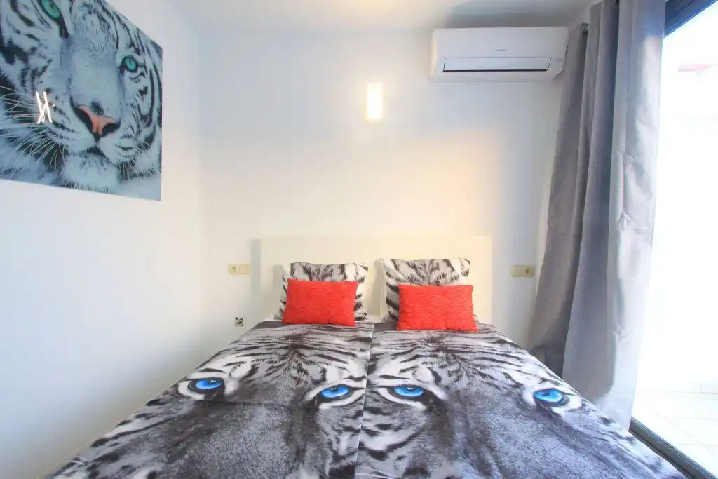 Habitación de Ático en venta en Marbella con Aire acondicionado, Calefacción y Terraza