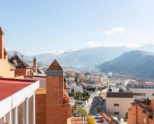 Vista exterior de Casa adosada en venda en  Granada Capital amb Aire condicionat, Calefacció i Jardí privat