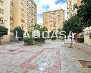 Vista exterior de Pis en venda en  Sevilla Capital